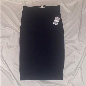 NWT Dark Gray ribbed Knee-length pencil Skirt